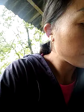 Snapshot of lucybaby00 chatting on October 2, 4:08 am lucybaby00 online show from October 2, 4:08 am