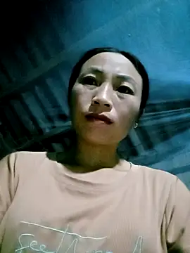 Snapshot of lucybaby00 chatting on October 3, 7:00 pm lucybaby00 online show from October 3, 7:00 pm