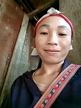 Snapshot of lucybaby00 chatting on October 12, 9:30 am lucybaby00 online show from October 12, 9:30 am