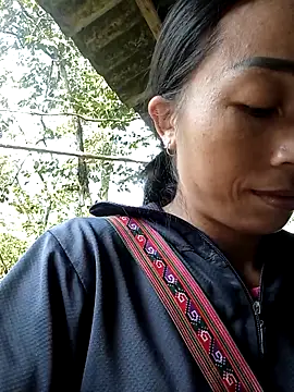 Snapshot of lucybaby00 chatting on October 13, 1:49 am lucybaby00 online show from October 13, 1:49 am