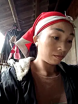 lucybaby00 online show from November 12, 4:13 am