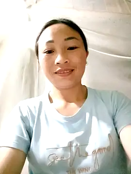 lucybaby00 online show from March 28, 9:25 pm