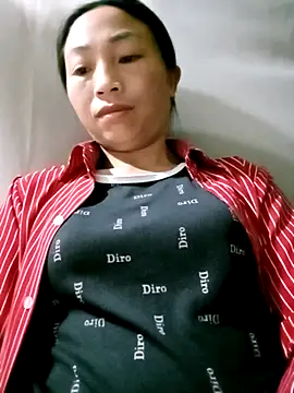 Snapshot of lucybaby00 chatting on April 27, 10:30 pm lucybaby00 online show from April 27, 10:30 pm