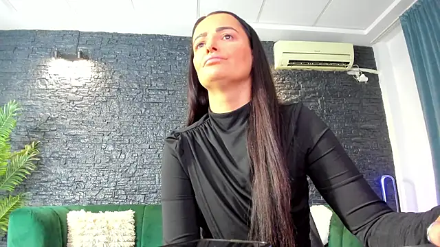 Snapshot of AnneSins chatting on October 28, 7:05 pm AnneSins online show from October 28, 7:05 pm