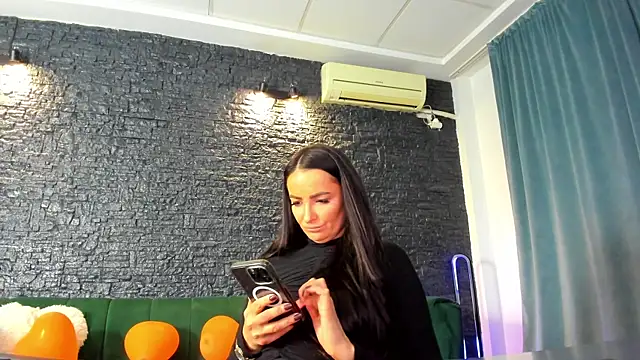 Snapshot of AnneSins chatting on November 2, 7:05 pm AnneSins online show from November 2, 7:05 pm