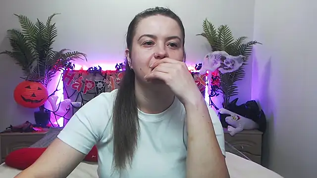 MavkaCute online show from October 30, 7:03 pm