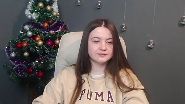 MavkaCute online show from December 18, 7:20 pm