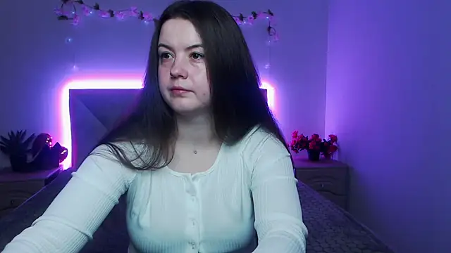 MavkaCute online show from May 13, 6:05 pm
