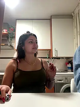 Snapshot of NoeliaGarcia17 chatting on January 7, 11:18 pm NoeliaGarcia17 online show from January 7, 11:18 pm