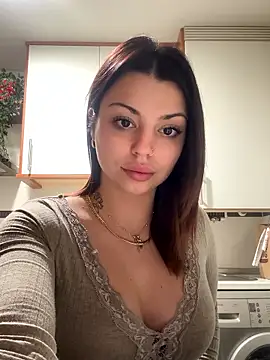 Snapshot of NoeliaGarcia17 chatting on January 8, 11:18 pm NoeliaGarcia17 online show from January 8, 11:18 pm