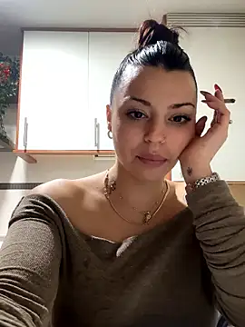 Snapshot of NoeliaGarcia17 chatting on January 16, 11:42 pm NoeliaGarcia17 online show from January 16, 11:42 pm