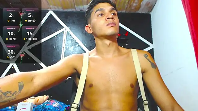 Snapshot of Angel_latinboy chatting on September 15, 9:15 pm Angel latinboy online show from September 15, 9:15 pm