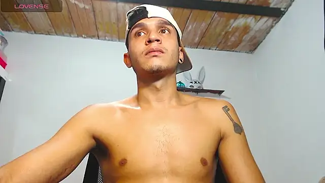 Angel latinboy online show from January 13, 5:07 pm