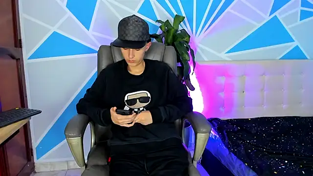 Snapshot of ArthurCox chatting on October 10, 5:45 pm ArthurCox online show from October 10, 5:45 pm