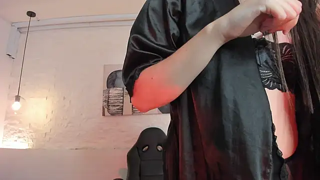 Sarah GothicGirl online show from October 9, 8:18 pm