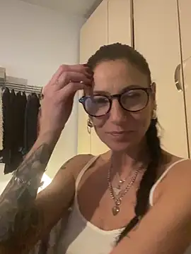 eddivad6974 online show from February 5, 7:57 am