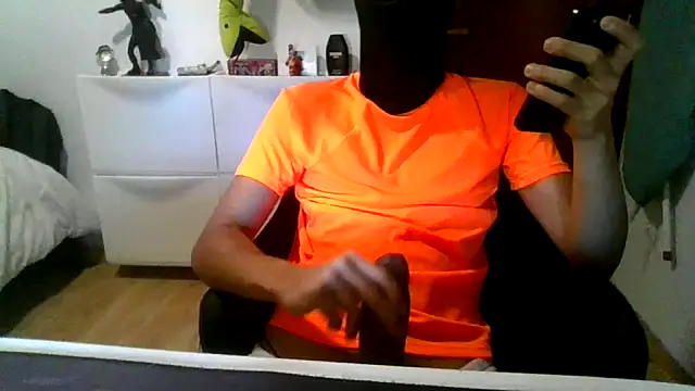 Snapshot of mexboy_13 chatting on March 16, 9:46 am mexboy 13 online show from March 16, 9:46 am