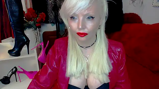 FURclubFETISH online show from December 8, 5:44 pm