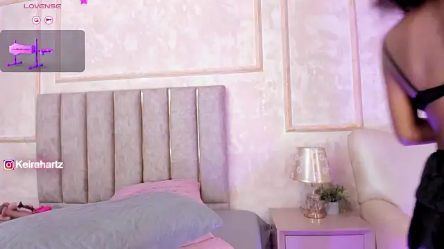 Snapshot of Keirahartz chatting on December 14, 4:07 am Keirahartz online show from December 14, 4:07 am