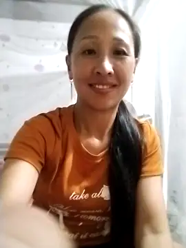 cute love00 online show from October 3, 11:18 am