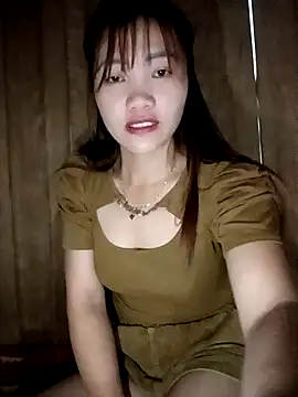 Snapshot of adbosa_00 chatting on September 20, 12:11 am adbosa 00 online show from September 20, 12:11 am