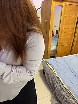 jiajia1060 online show from February 9, 4:05 am