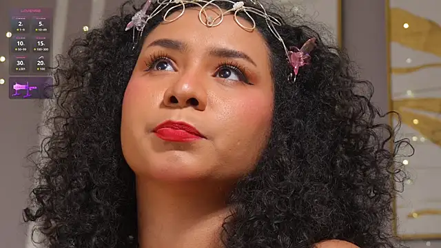 ellette   online show from April 30, 7:09 pm