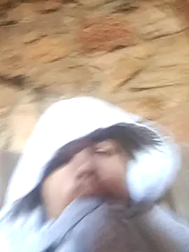 Snapshot of LandoEnergy17 chatting on March 22, 3:26 pm LandoEnergy17 online show from March 22, 3:26 pm