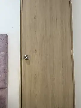 butterfly777  online show from September 13, 9:20 am