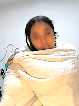 butterfly777  online show from April 21, 9:26 am