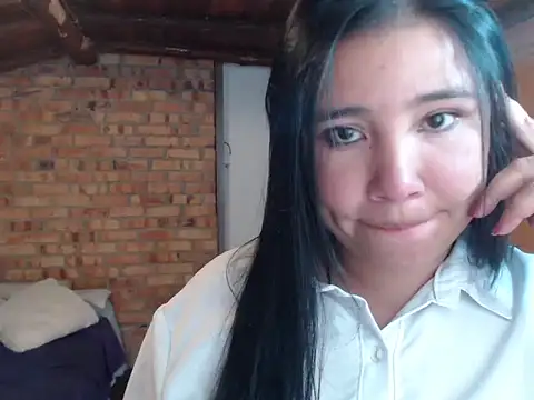 Snapshot of magiadeisis chatting on April 6, 7:26 pm magiadeisis online show from April 6, 7:26 pm