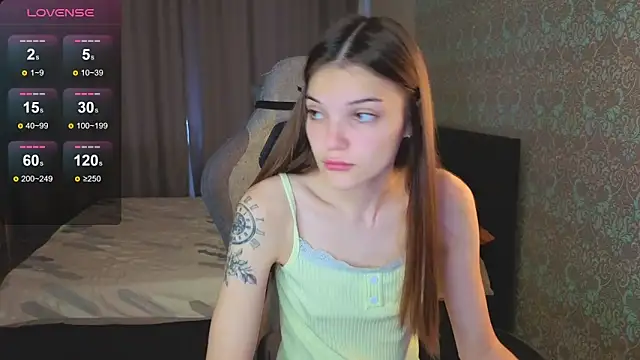 Snapshot of magic_shy_ chatting on September 25, 1:20 am magic shy online show from September 25, 1:20 am