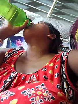 Snapshot of Hot-Show2 chatting on September 29, 7:02 am Hot-Show2 online show from September 29, 7:02 am