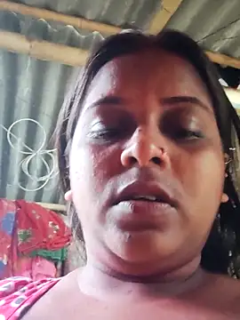 Snapshot of Hot-Show2 chatting on October 4, 7:39 am Hot-Show2 online show from October 4, 7:39 am