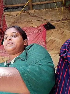 Snapshot of Hot-Show2 chatting on October 28, 7:01 am Hot-Show2 online show from October 28, 7:01 am