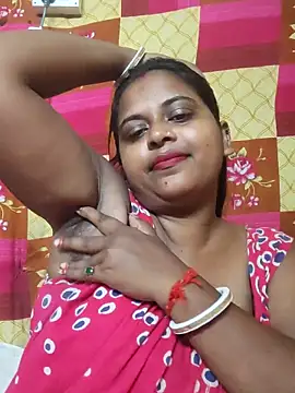 Snapshot of Hot-Show2 chatting on October 31, 4:35 am Hot-Show2 online show from October 31, 4:35 am