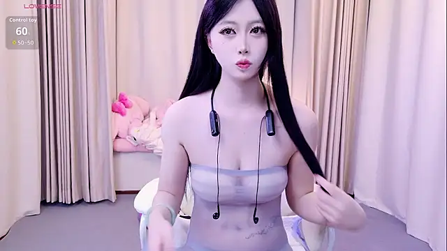 niannian18 online show from November 14, 10:14 am