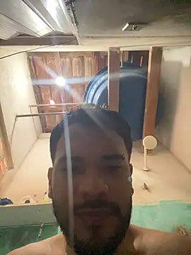 Snapshot of spiderfindom chatting on July 29, 6:28 pm spiderfindom online show from July 29, 6:28 pm