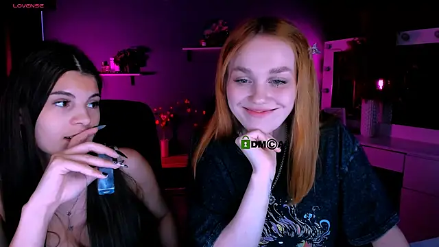Snapshot of lizzie_boom chatting on September 13, 8:47 am lizzie boom online show from September 13, 8:47 am