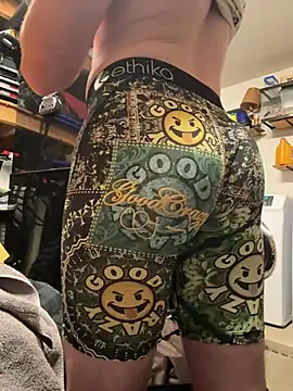 daddysterling online show from June 20, 7:11 am