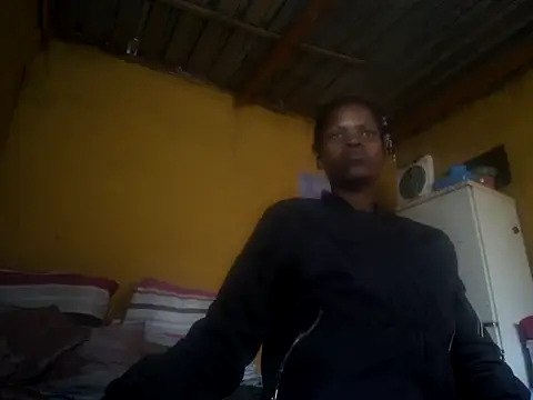 Snapshot of Caramelchick01 chatting on September 25, 7:45 am Caramelchick01 online show from September 25, 7:45 am