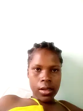 Snapshot of Caramelchick01 chatting on October 8, 5:38 am Caramelchick01 online show from October 8, 5:38 am