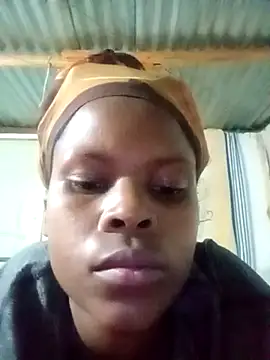 Snapshot of Caramelchick01 chatting on October 17, 8:44 pm Caramelchick01 online show from October 17, 8:44 pm