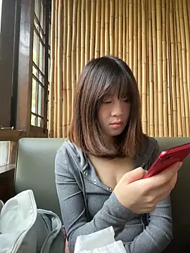 Snapshot of littleqiu chatting on April 23, 10:58 am littleqiu online show from April 23, 10:58 am