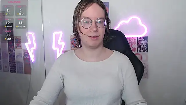Amanda Butlerr online show from April 17, 10:40 am