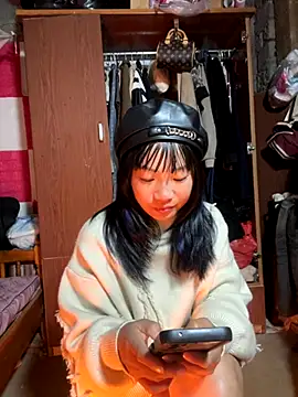 AAANINE22 online show from October 20, 1:33 pm