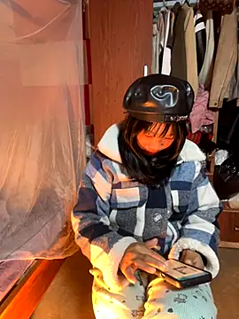 AAANINE22 online show from October 24, 6:32 am