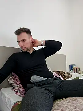 mrlyuis online show from January 9, 1:03 pm