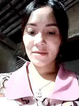 Snapshot of TinTim02 chatting on September 10, 11:10 am TinTim02 online show from September 10, 11:10 am