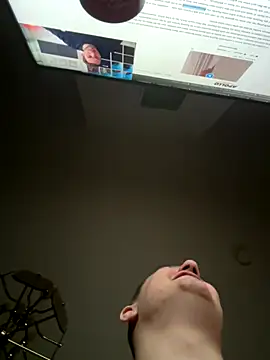 Snapshot of pussyhunter323557 chatting on September 26, 6:01 pm pussyhunter323557 online show from September 26, 6:01 pm